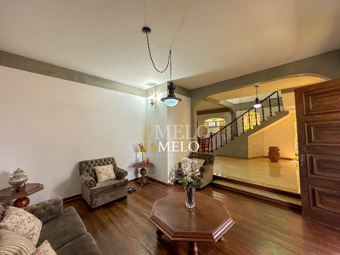Belíssima casa a venda no Santa Rosa por R$ 1.250.000,00 - Belo Horizonte - 