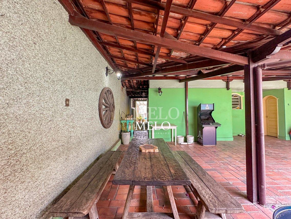 Belíssima casa a venda no Santa Rosa por R$ 1.250.000,00 - Belo Horizonte - 