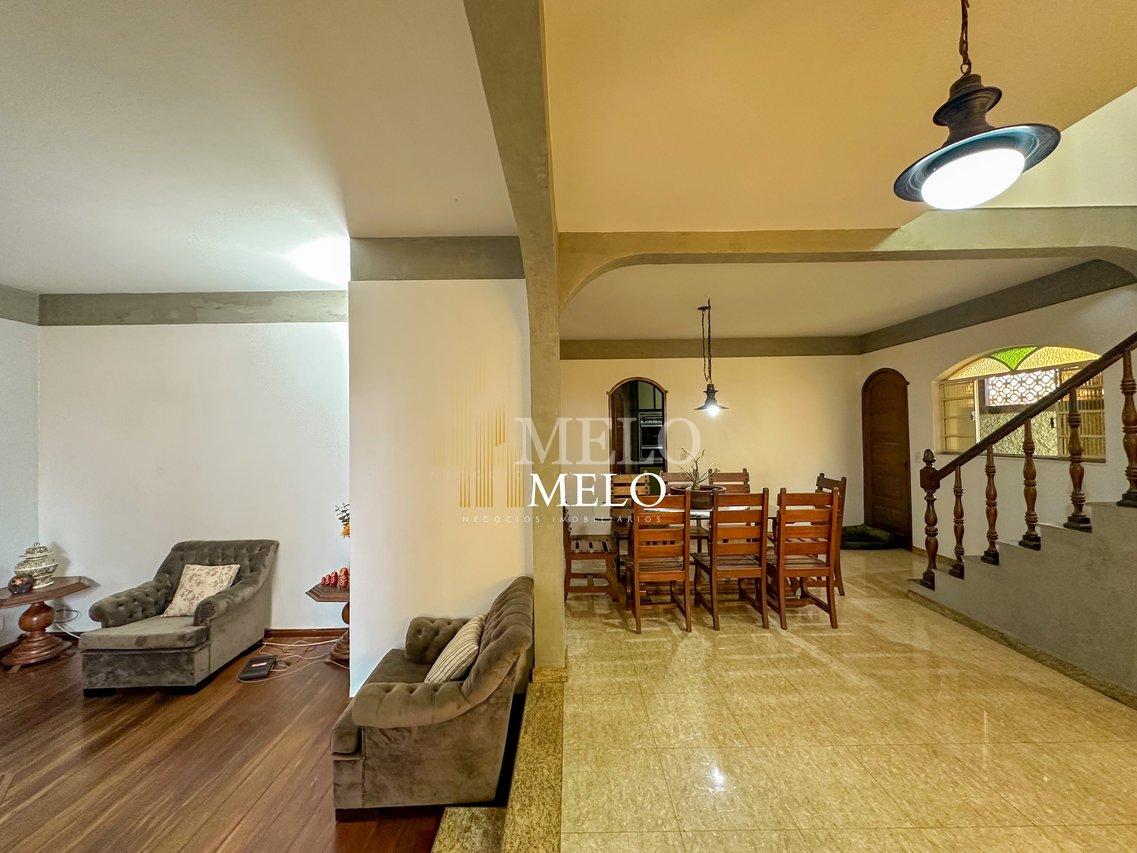 Belíssima casa a venda no Santa Rosa por R$ 1.250.000,00 - Belo Horizonte - 
