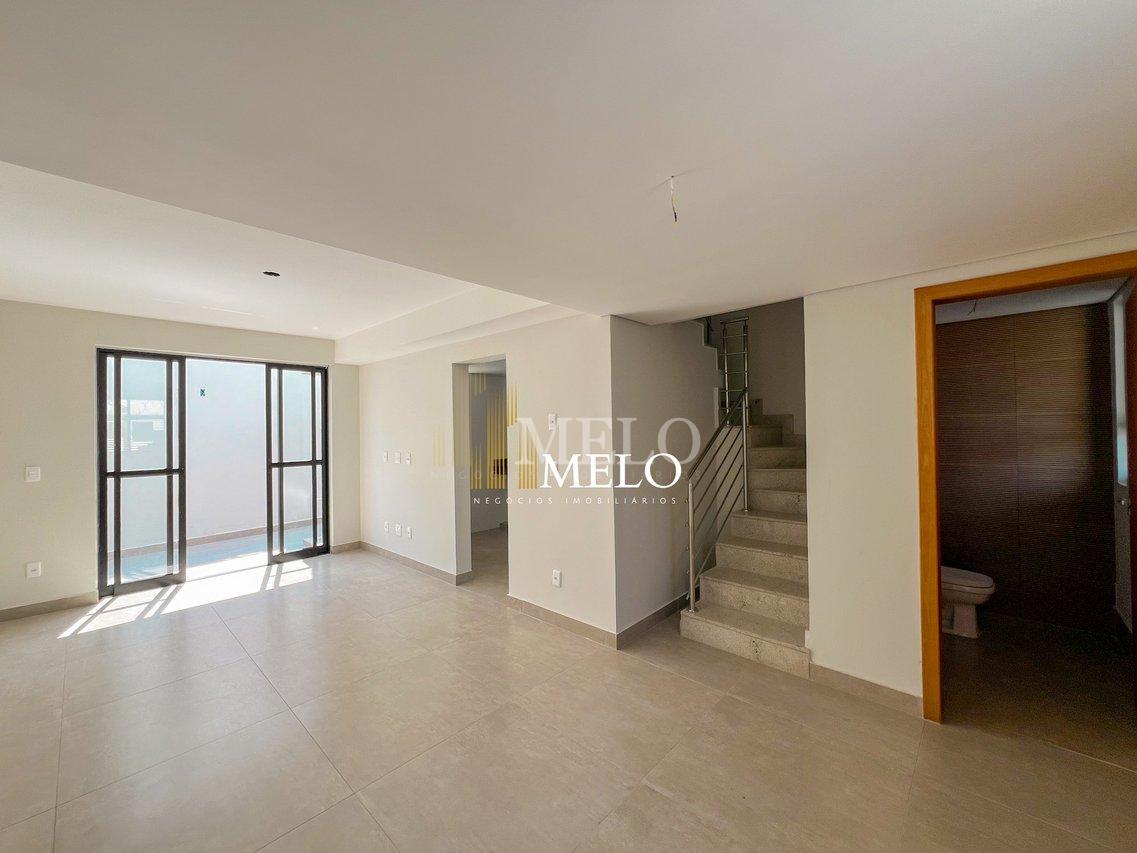 Belíssima Casa Geminada a venda no Planalto por R$740.000,00 - Belo Horizonte - 
