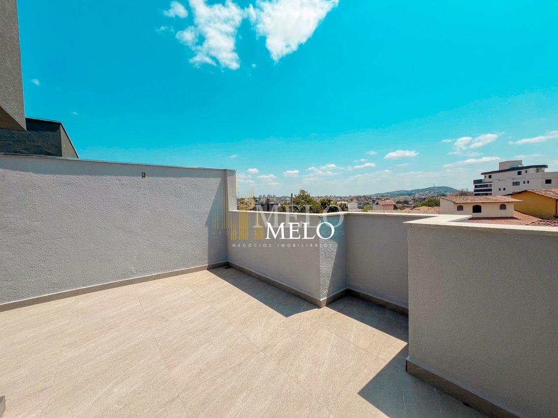 Belíssima Casa Geminada a venda no Planalto por R$740.000,00 - Belo Horizonte - 