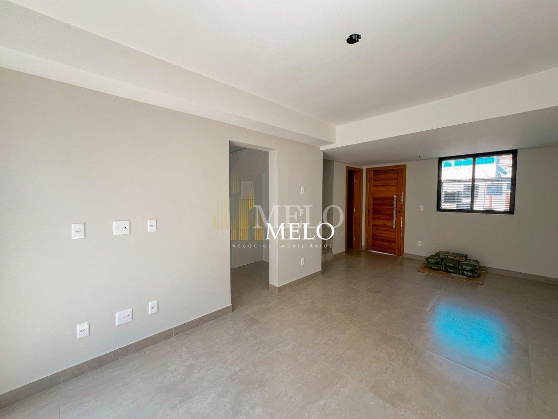 Belíssima Casa Geminada a venda no Planalto por R$740.000,00 - Belo Horizonte - 
