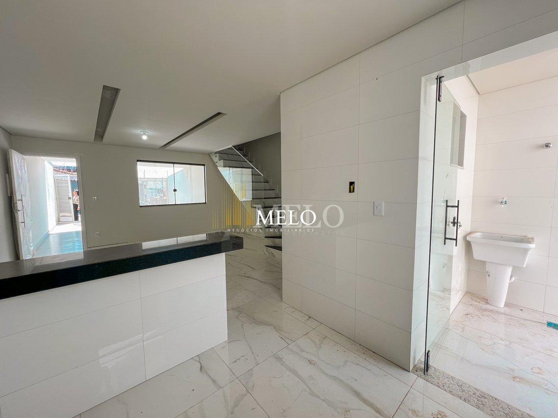 Belíssima Casa Geminada a venda no Floramar por R$595.000,00 - Belo Horizonte - 