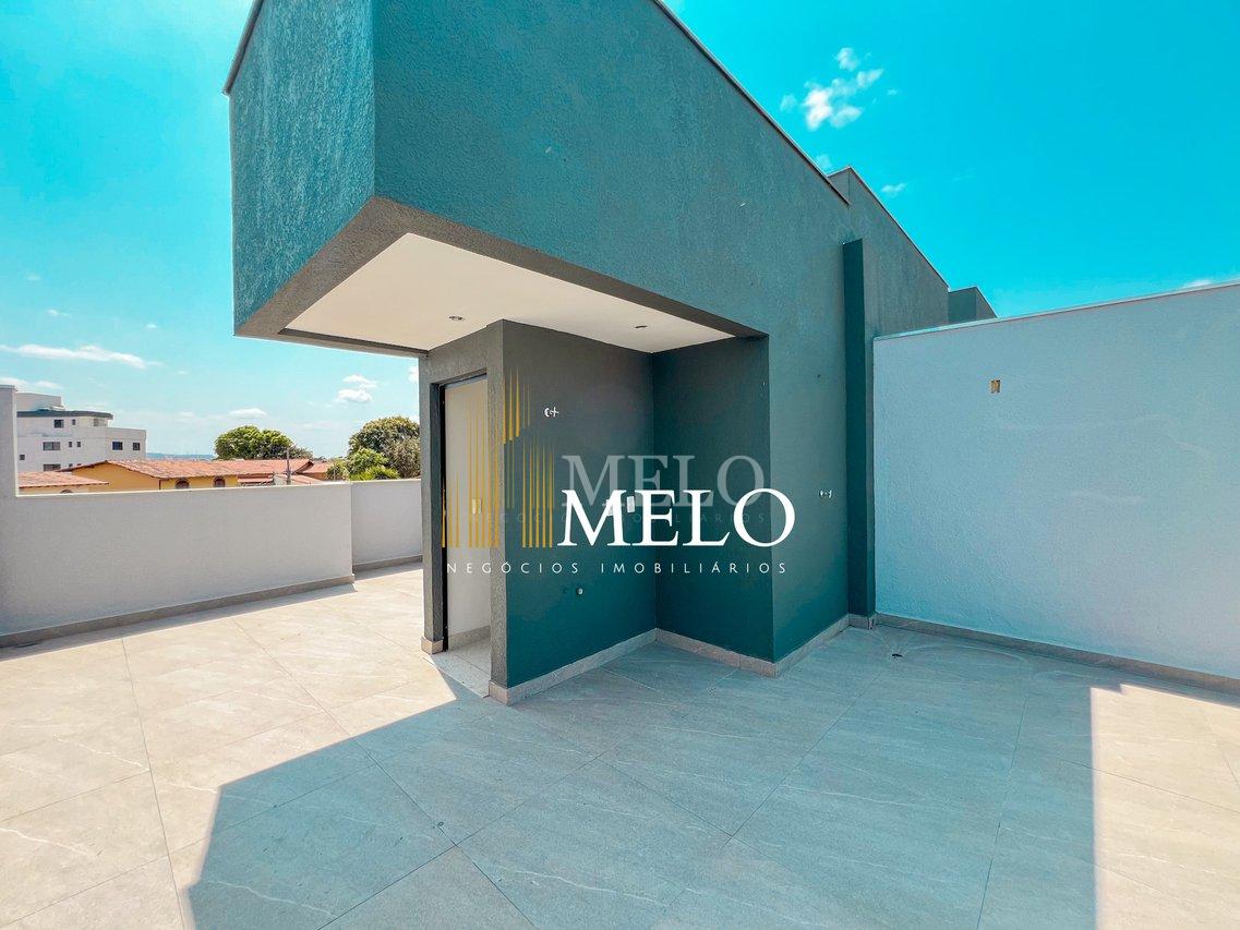 Belíssima casa TRIPLEX a venda no Planalto por R$720.000,00 - Belo Horizonte - 