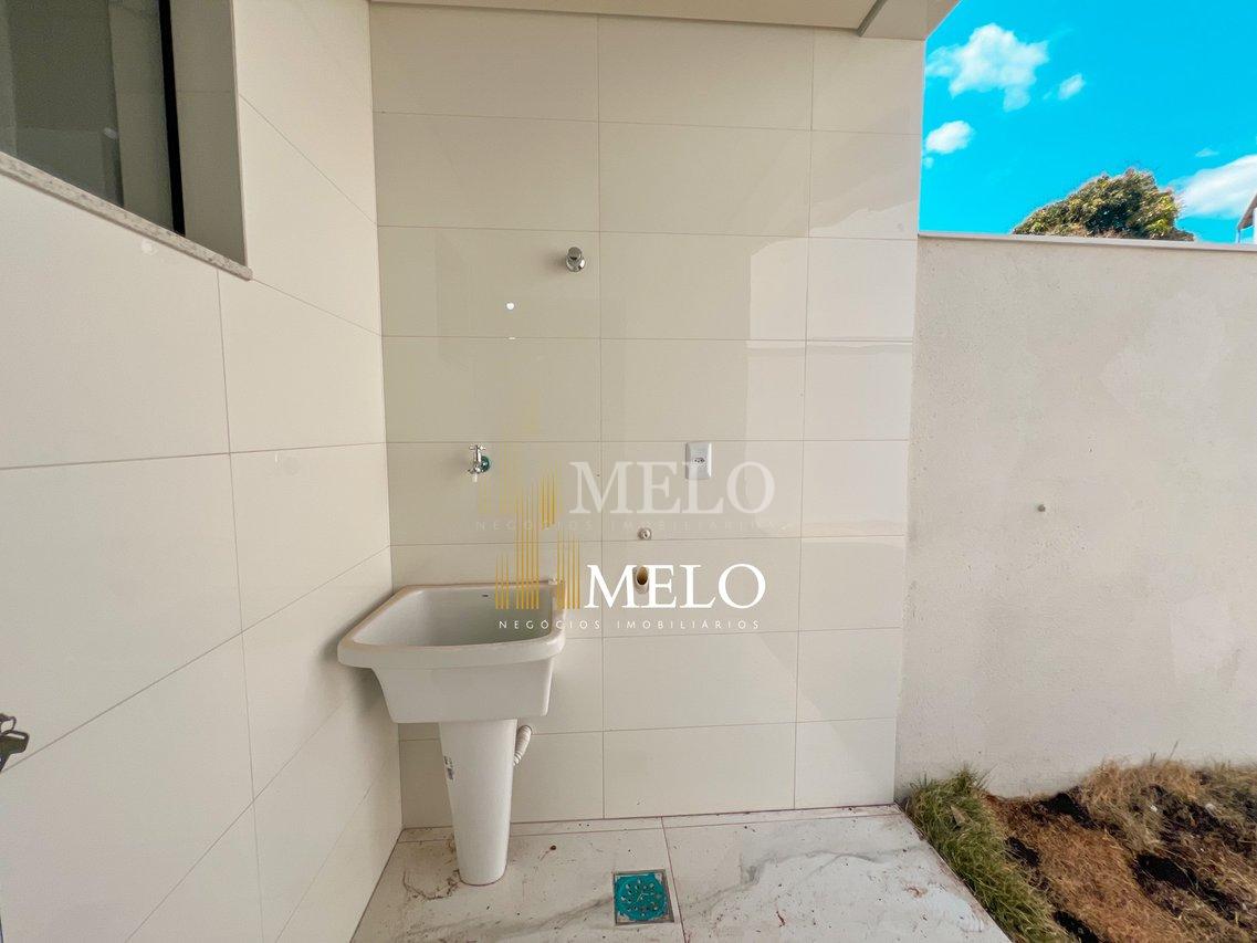 Belíssima casa 03 quartos a venda no Floramar por R$ 688.000,00 - Belo Horizonte - 