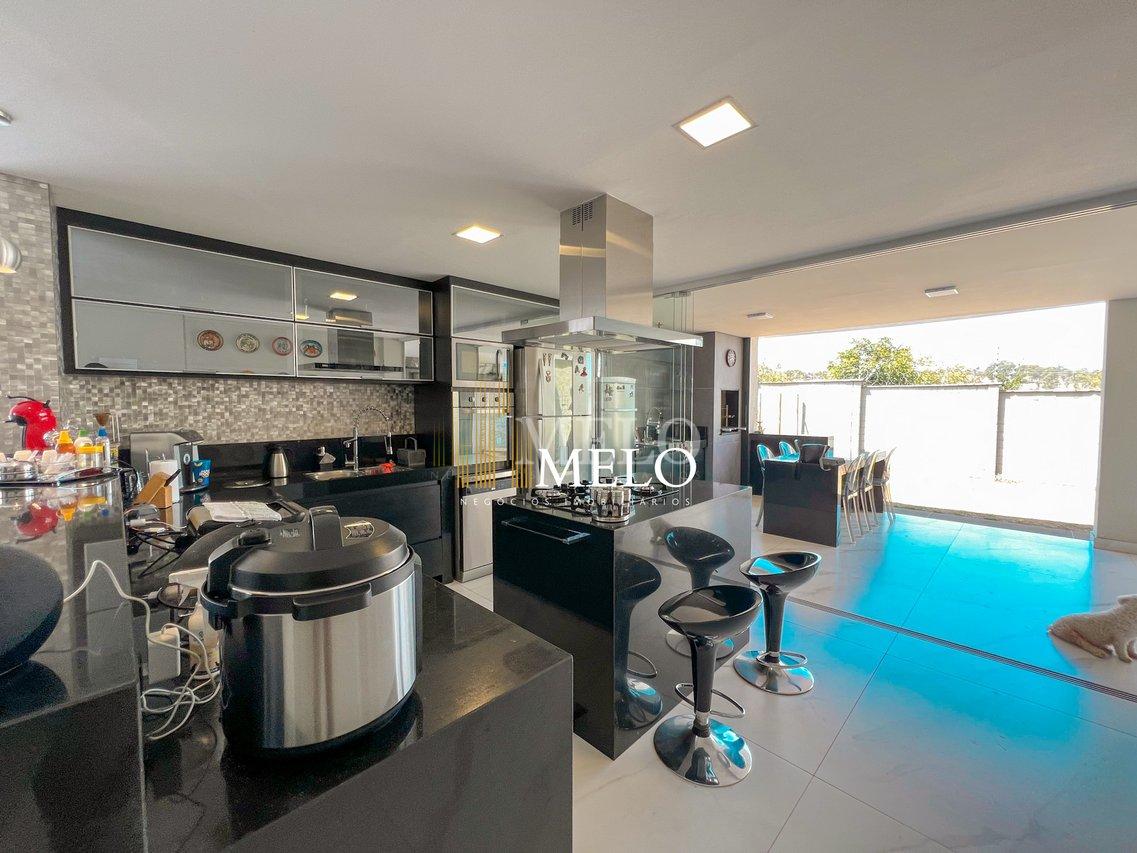 Belíssima casa a venda em Condomínio no VILLAS PARK II VESPASIANO por R$1.800.000,00 - Vespasiano - 