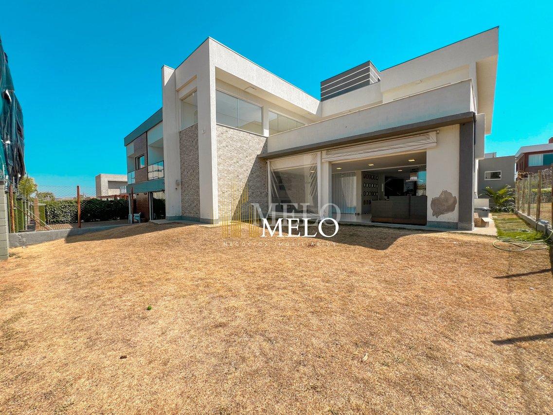 Belíssima casa a venda em Condomínio no VILLAS PARK II VESPASIANO por R$1.800.000,00 - Vespasiano - 