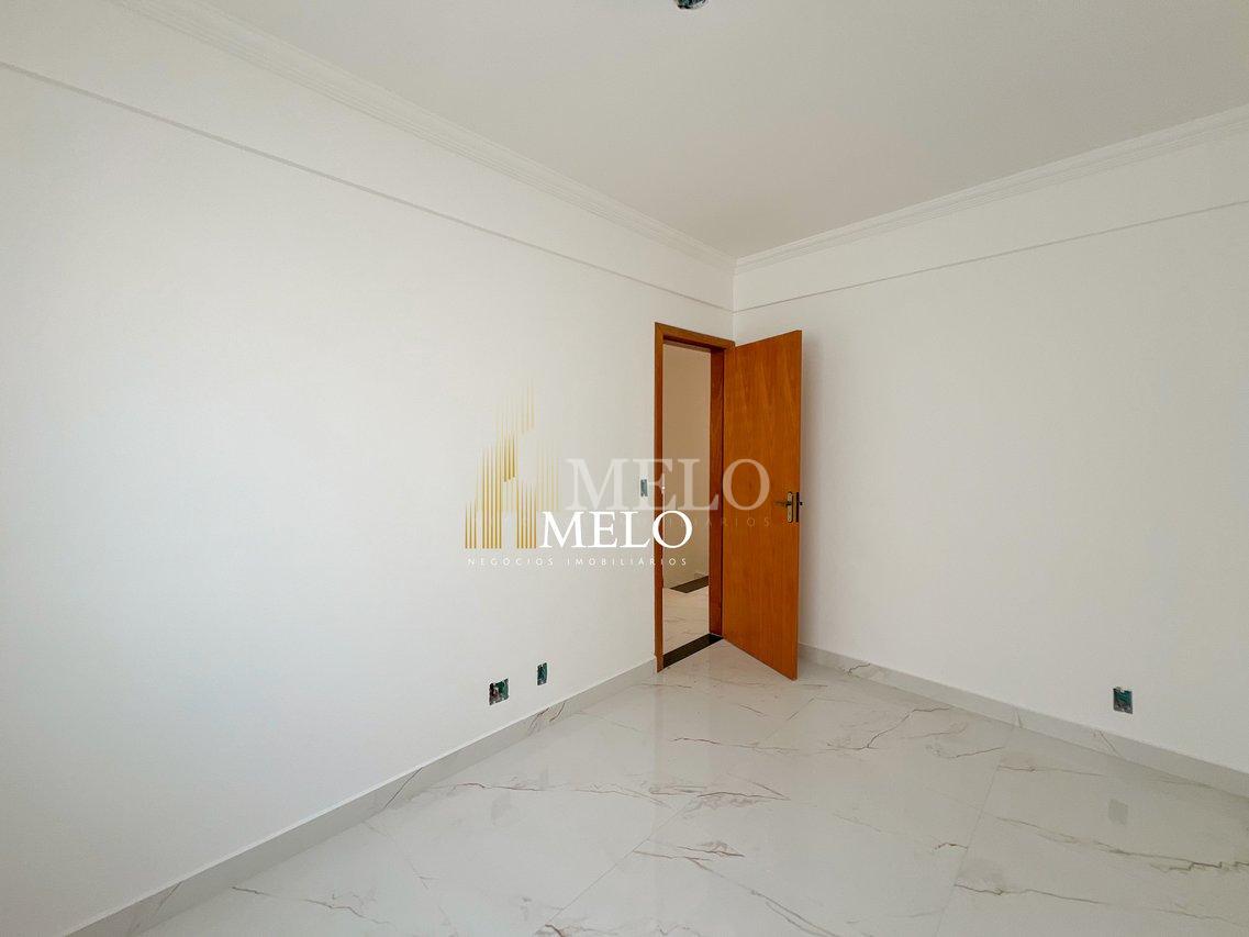 Belíssima Casa Geminada à Venda no Santa Amélia por R$680.000,00 - Belo Horizonte - 
