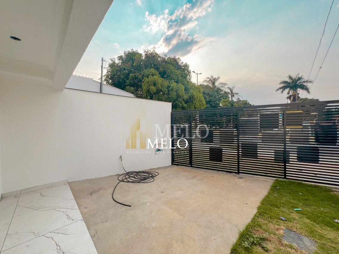 Belíssima Casa Geminada à Venda no Santa Amélia por R$680.000,00 - Belo Horizonte - 