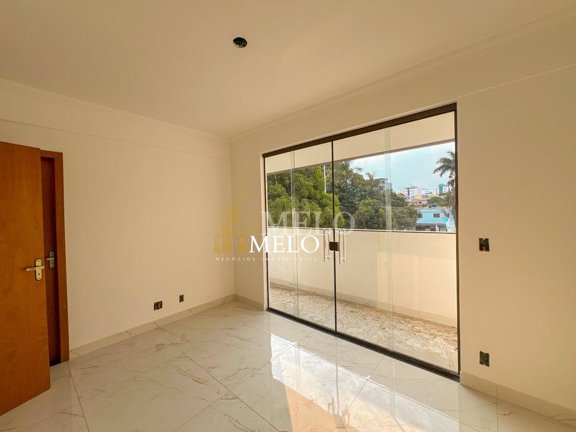Belíssima Casa Geminada à Venda no Santa Amélia por R$680.000,00 - Belo Horizonte - 