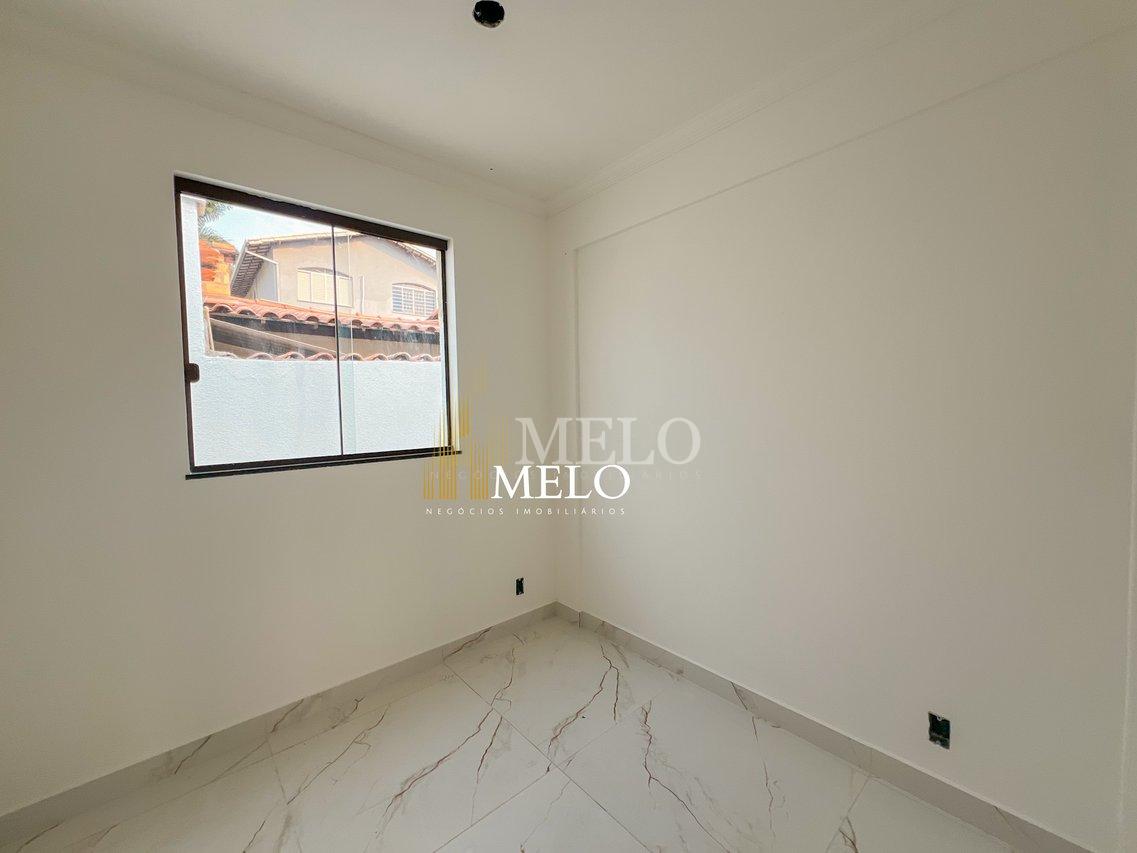 Belíssima Casa Geminada à Venda no Santa Amélia por R$680.000,00 - Belo Horizonte - 