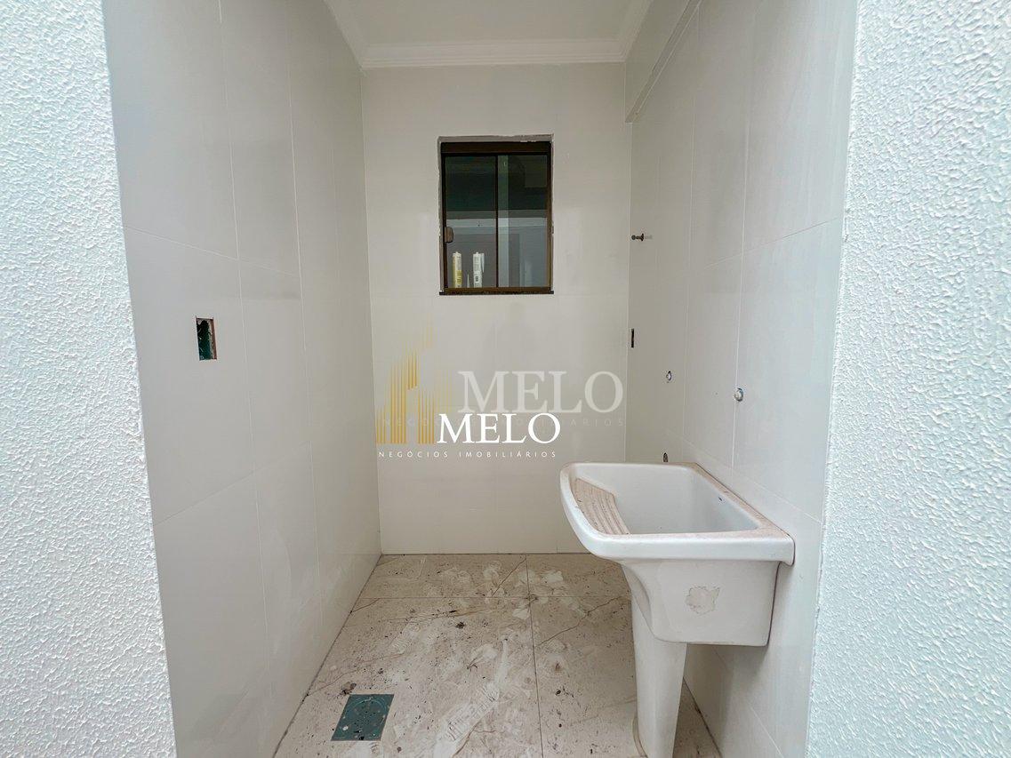 Belíssima Casa Geminada à Venda no Santa Amélia por R$680.000,00 - Belo Horizonte - 