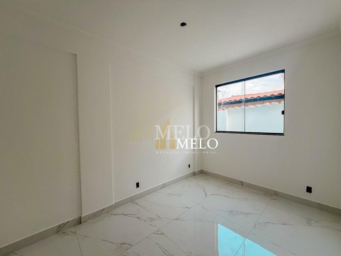 Belíssima casa Geminada à venda no Santa Amélia por R$ 650.000,00 - Belo Horizonte - 