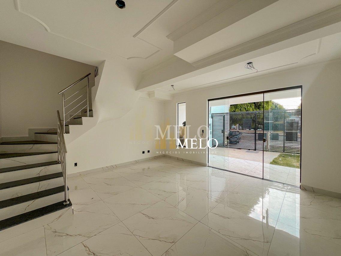 Belíssima casa Geminada à venda no Santa Amélia por R$ 650.000,00 - Belo Horizonte - 