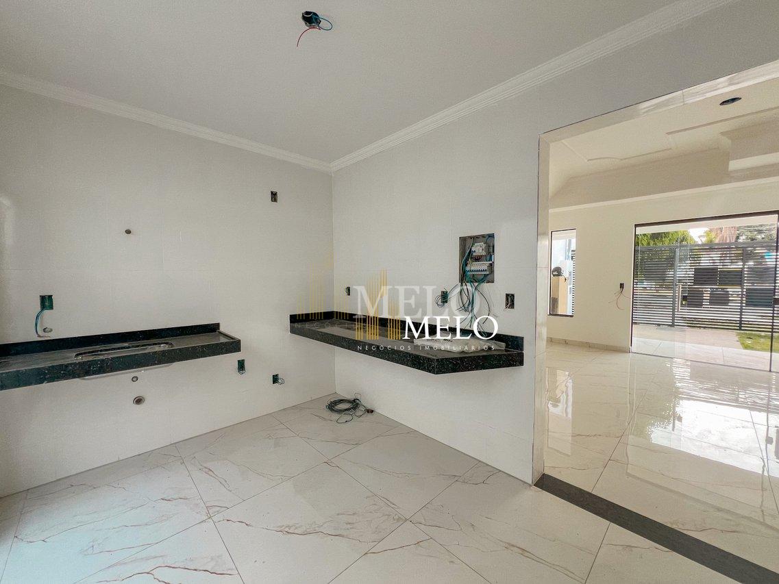 Belíssima casa Geminada à venda no Santa Amélia por R$ 650.000,00 - Belo Horizonte - 
