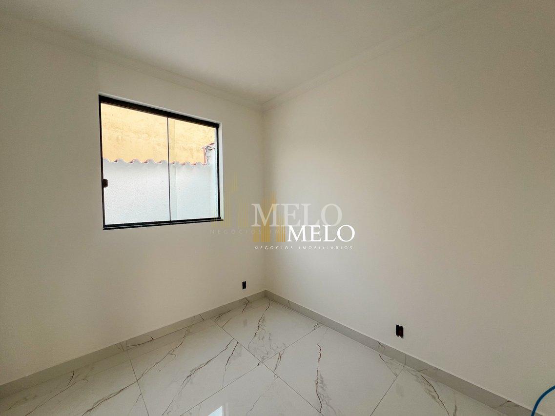 Belíssima casa Geminada à venda no Santa Amélia por R$ 650.000,00 - Belo Horizonte - 