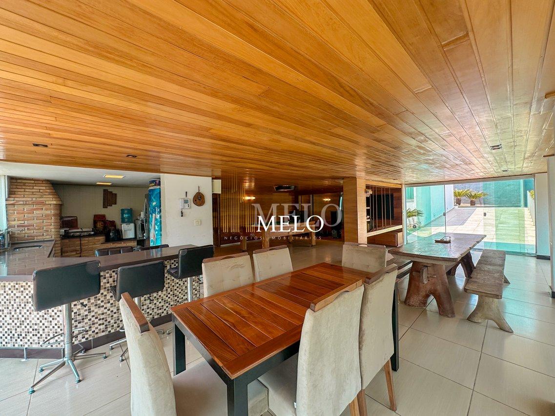 Belíssima casa a venda no TREVO por R$ 2.800.000,00 - Belo Horizonte - 