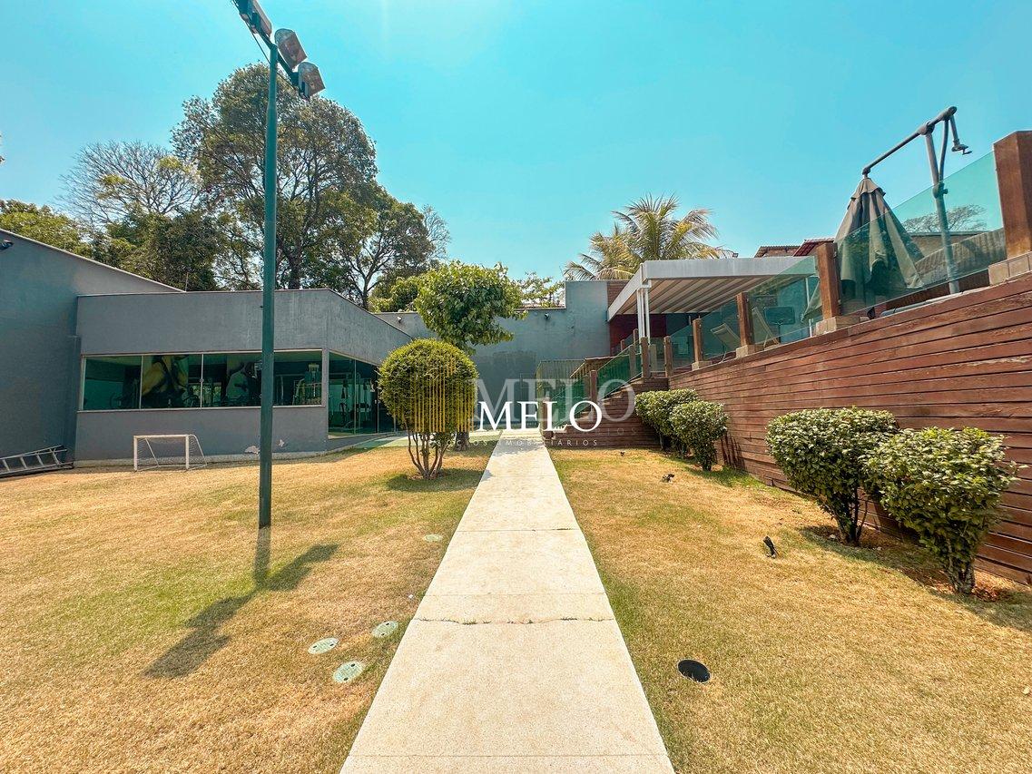 Belíssima casa a venda no TREVO por R$ 2.800.000,00 - Belo Horizonte - 