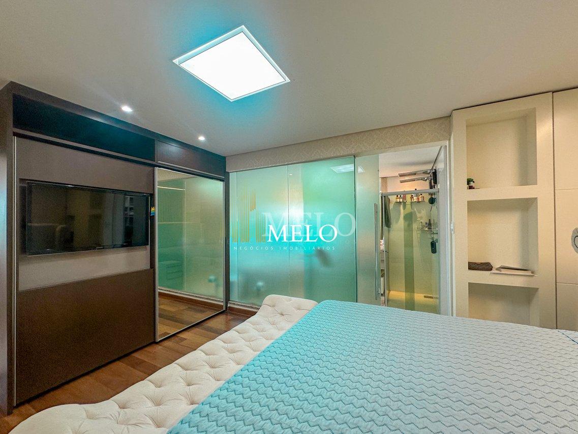 Belíssima casa a venda no TREVO por R$ 2.800.000,00 - Belo Horizonte - 
