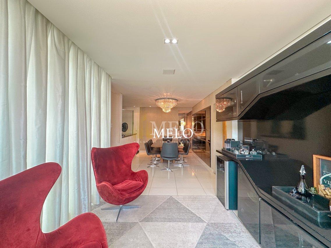 Belíssima casa a venda no TREVO por R$ 2.800.000,00 - Belo Horizonte - 