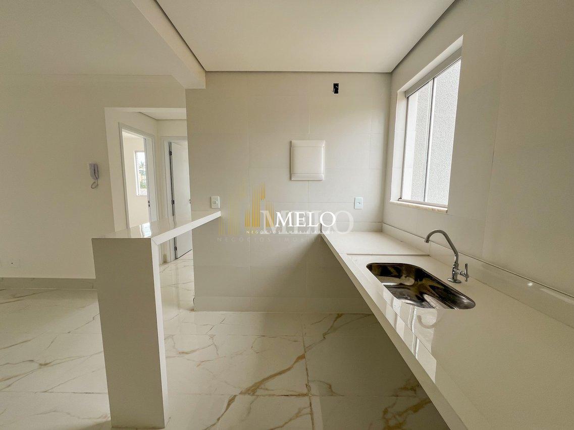 Excelente Cobertura no Copacabana à venda por R$ 569.000,00 - Belo Horizonte - 