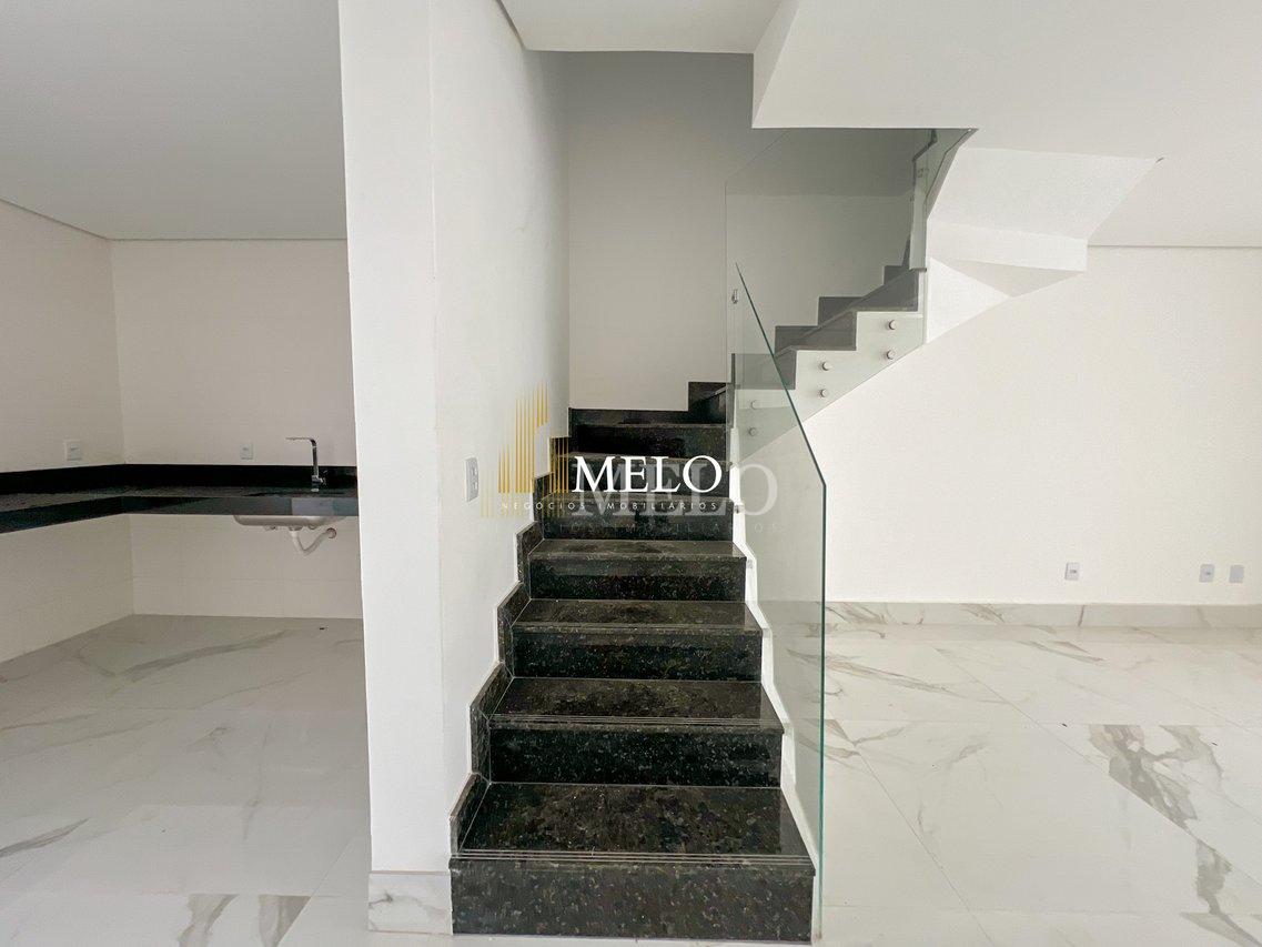Belíssima casa a venda no Santa Branca por R$ 850.000,00 - Belo Horizonte - 