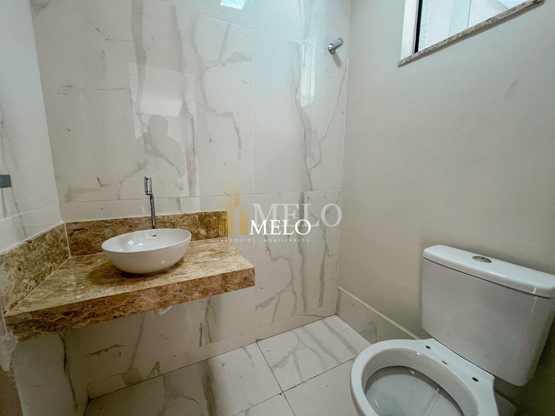 Belíssima casa Duplex a venda no Santa Mônica por R$819.900,00 - Belo Horizonte - 