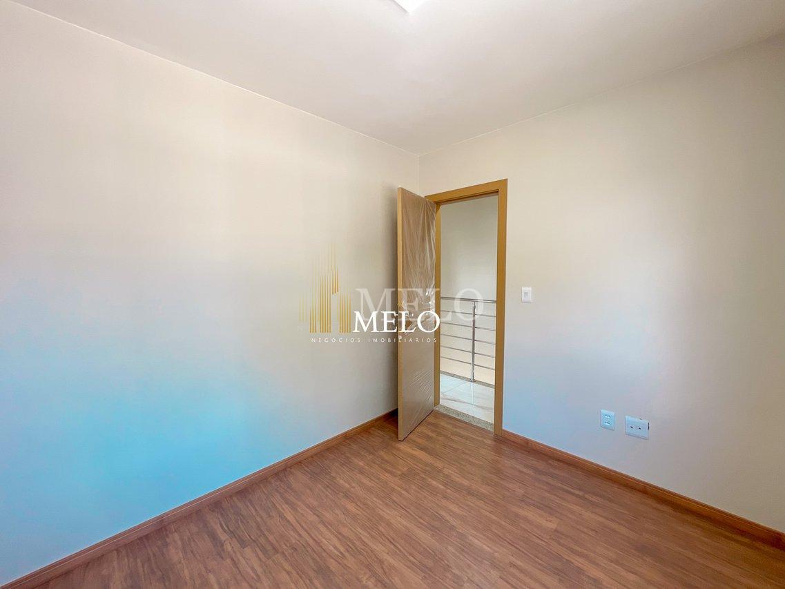 Belíssima casa Duplex a venda no Santa Mônica por R$819.900,00 - Belo Horizonte - 