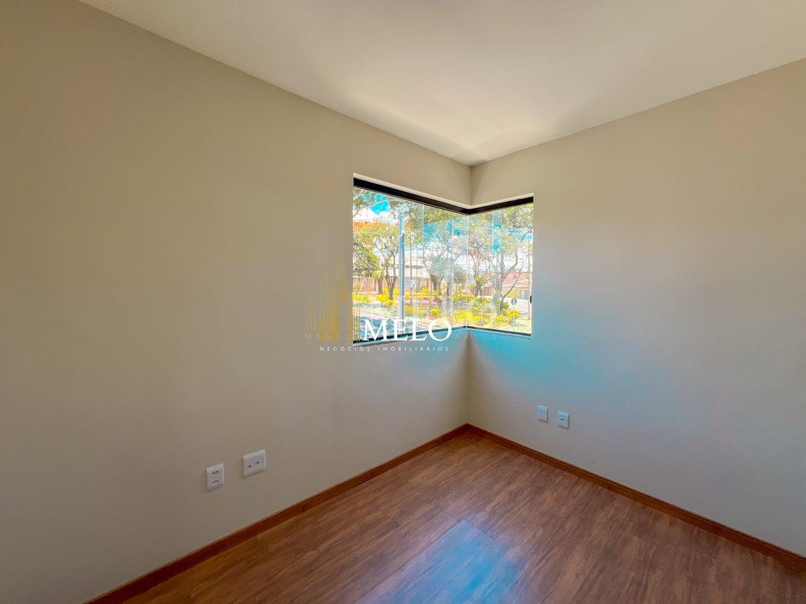 Belíssima casa Duplex a venda no Santa Mônica por R$819.900,00 - Belo Horizonte - 