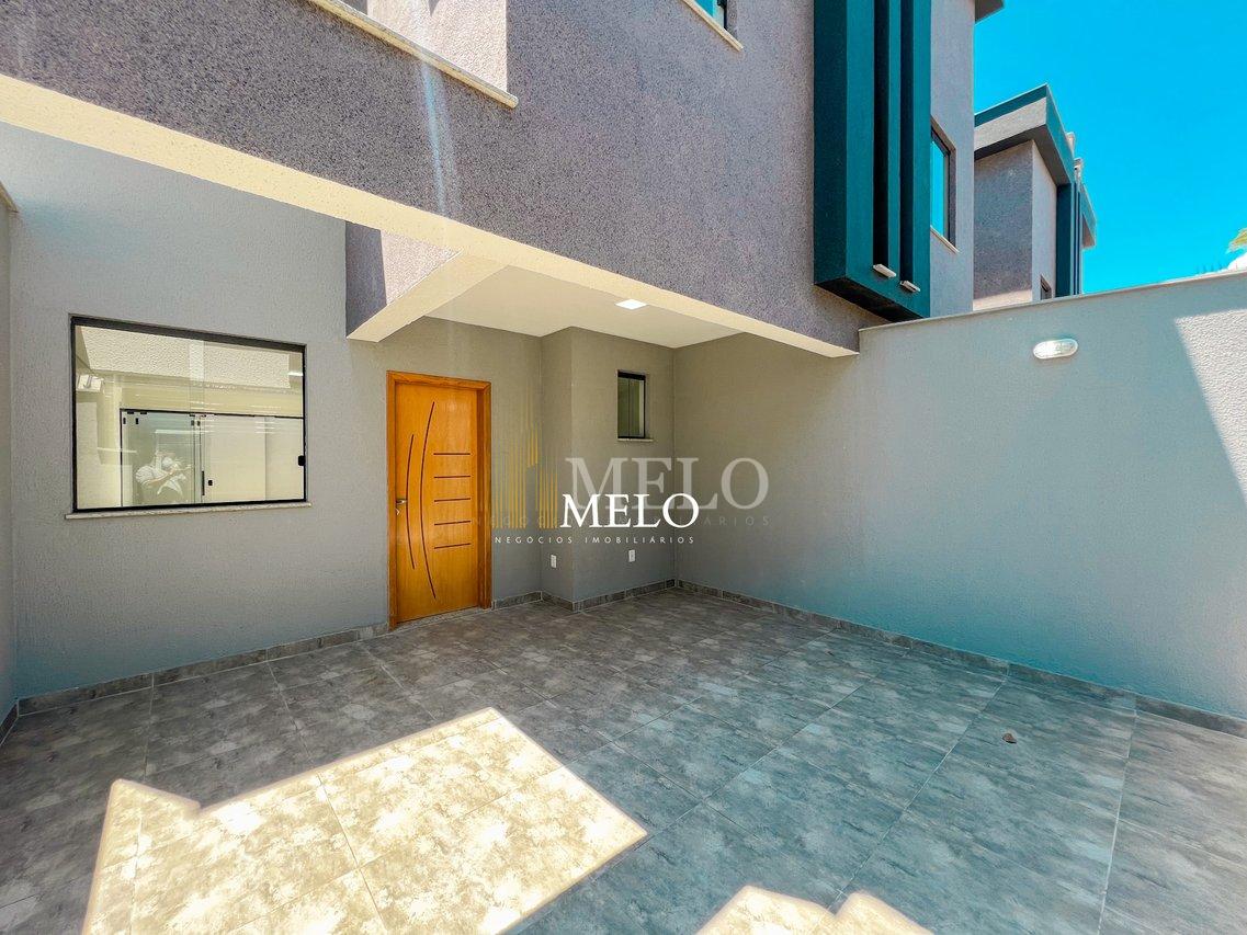 Belíssima casa Duplex a venda no Santa Mônica por R$819.900,00 - Belo Horizonte - 