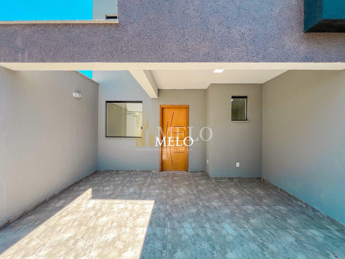 Belíssima casa Duplex a venda no Santa Mônica por R$819.900,00 - Belo Horizonte - 