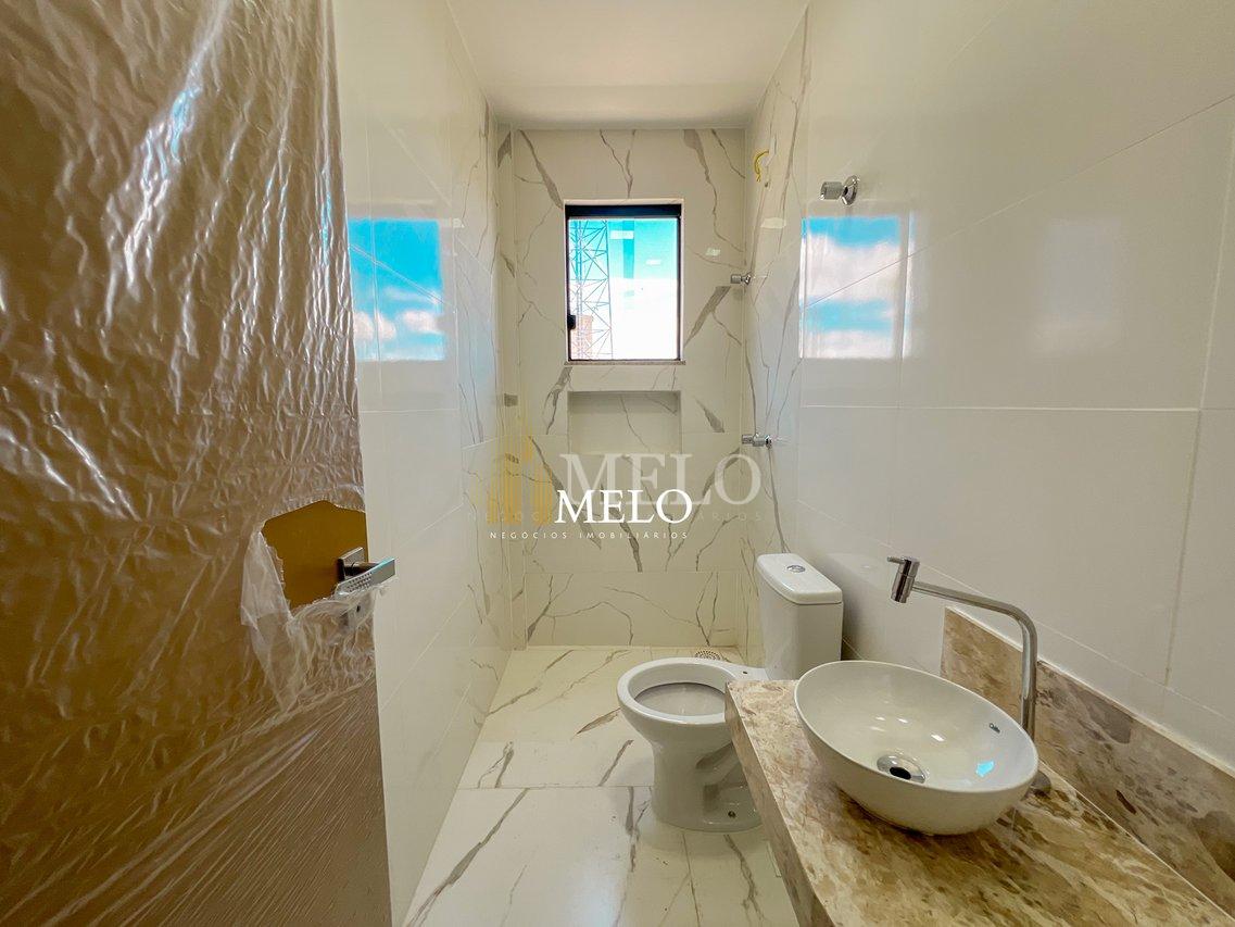 Belíssima casa Duplex a venda no Santa Mônica por R$819.900,00 - Belo Horizonte - 