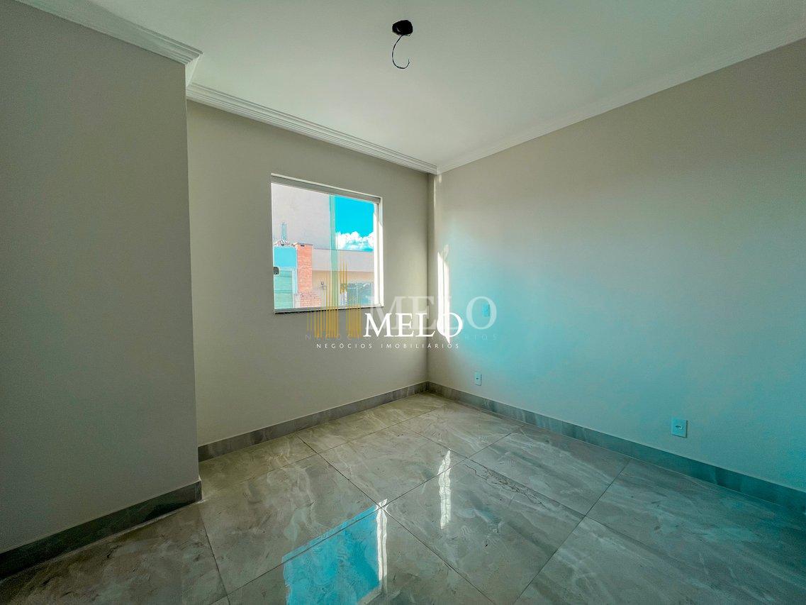 Excelente Cobertura à venda no Heliópolis por R$750.000,00 - Belo Horizonte - 