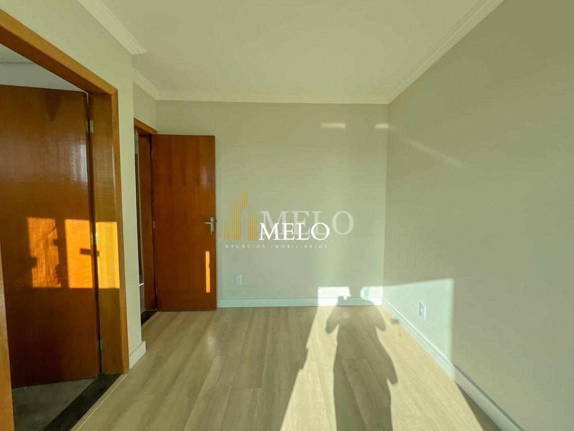 Excelente Cobertura à venda no Heliópolis por R$750.000,00 - Belo Horizonte - 