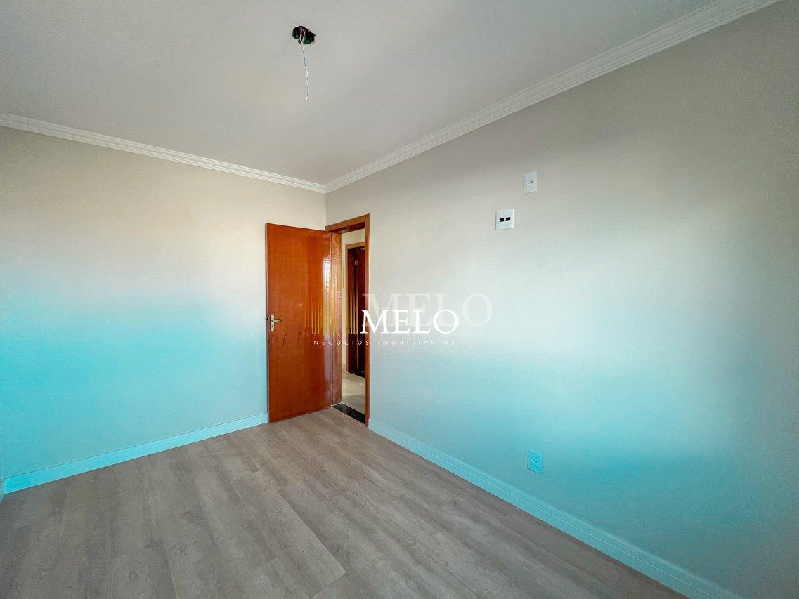 Excelente Cobertura à venda no Heliópolis por R$750.000,00 - Belo Horizonte - 
