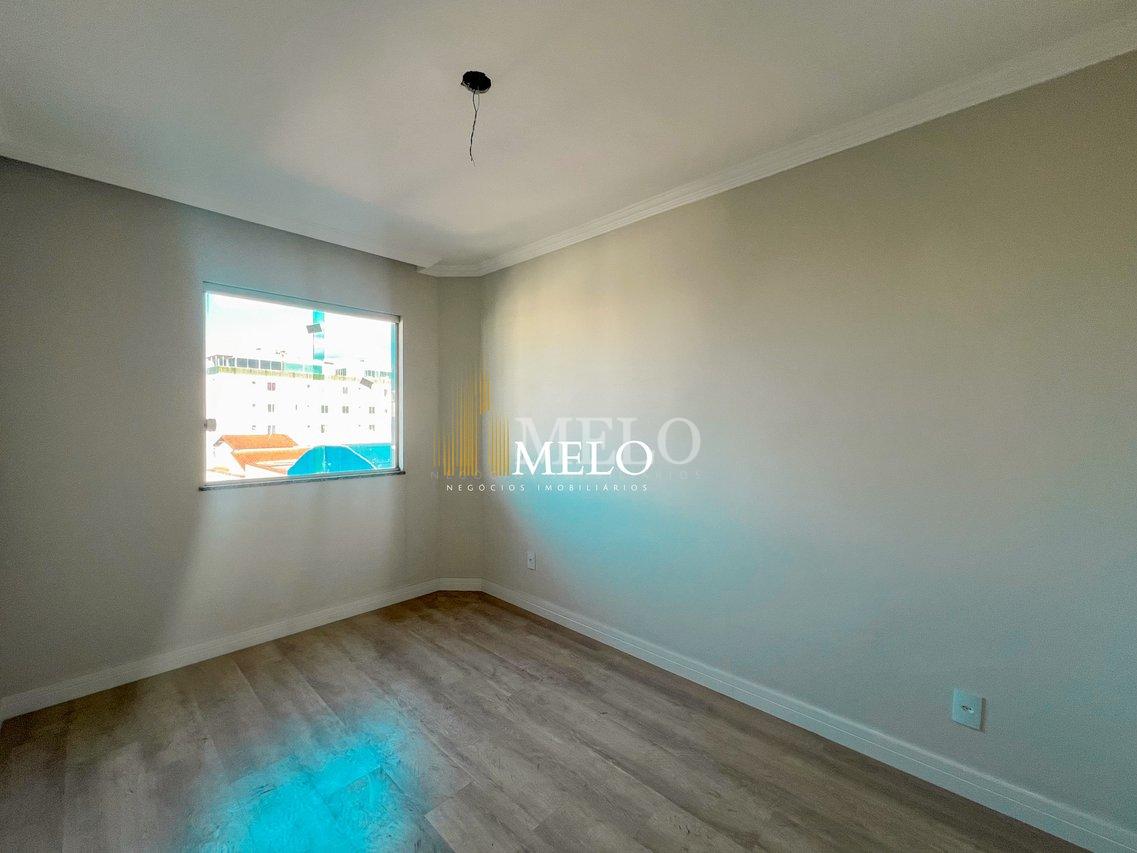 Excelente Cobertura à venda no Heliópolis por R$750.000,00 - Belo Horizonte - 
