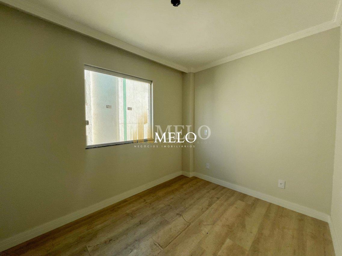 Excelente Cobertura à venda no Heliópolis por R$750.000,00 - Belo Horizonte - 