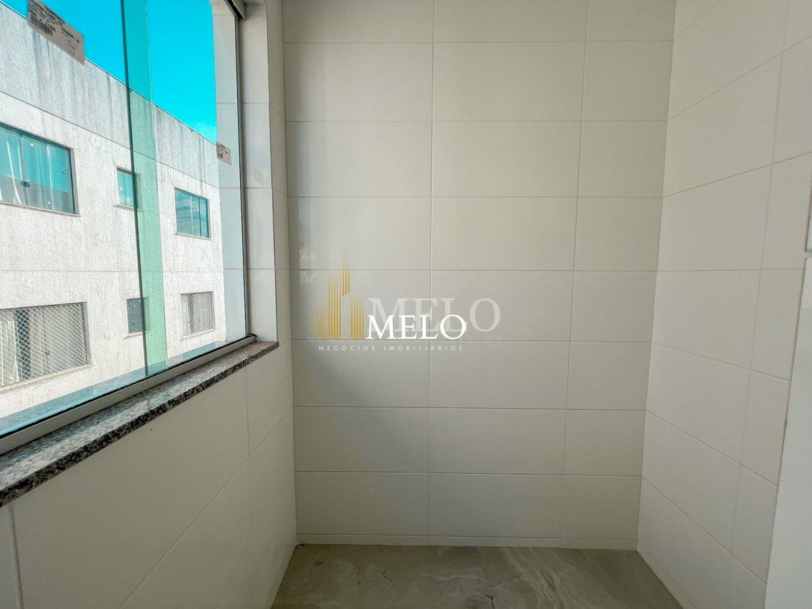 Excelente Cobertura à venda no Heliópolis por R$750.000,00 - Belo Horizonte - 