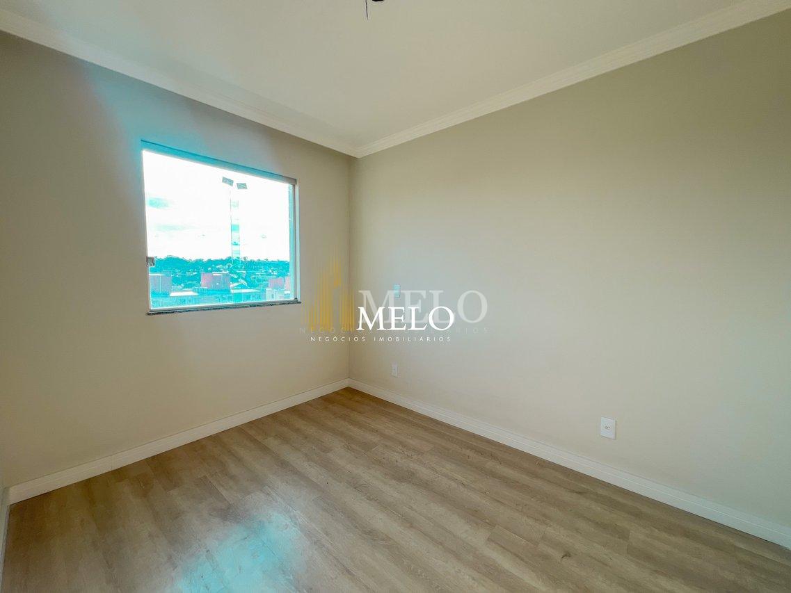 Excelente Cobertura à venda no Heliópolis por R$750.000,00 - Belo Horizonte - 