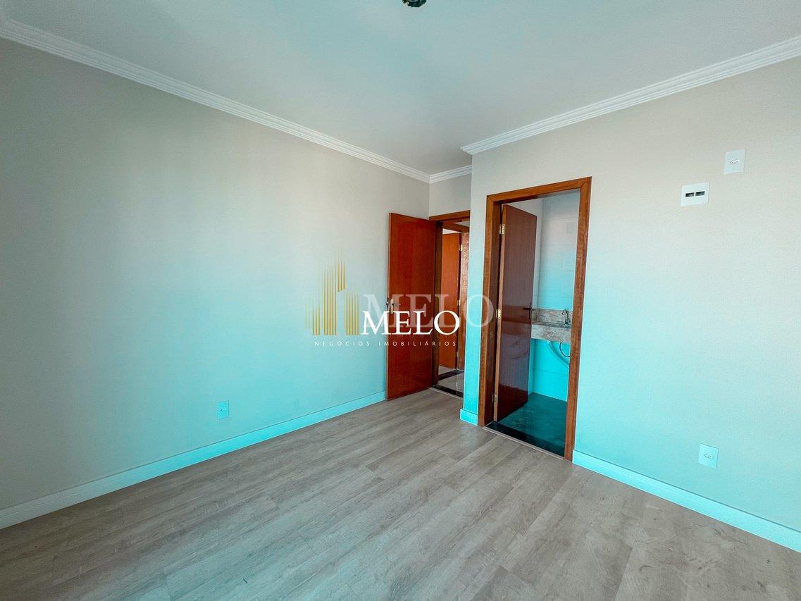 Excelente Cobertura à venda no Heliópolis por R$750.000,00 - Belo Horizonte - 