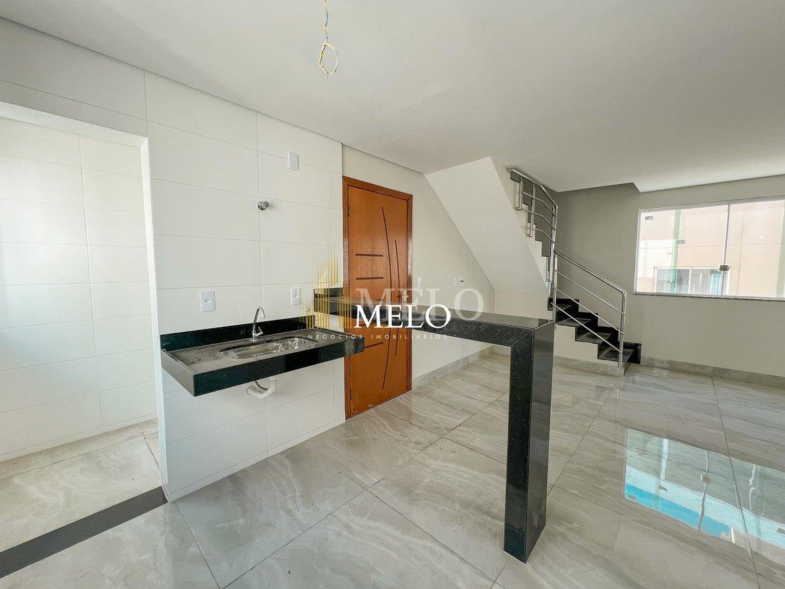 Excelente Cobertura à venda no Heliópolis por R$750.000,00 - Belo Horizonte - 