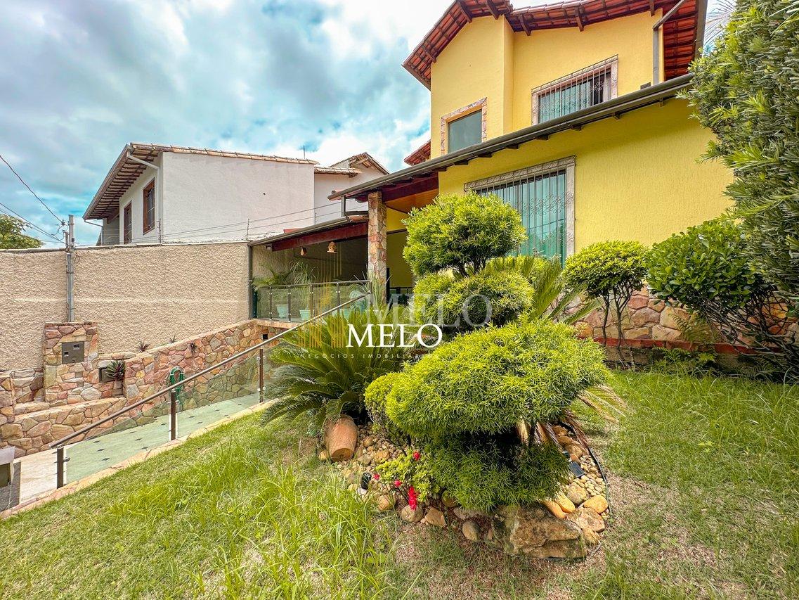 Belíssima casa a venda no Santa Branca por R$1.450.000,00 - Belo Horizonte - 