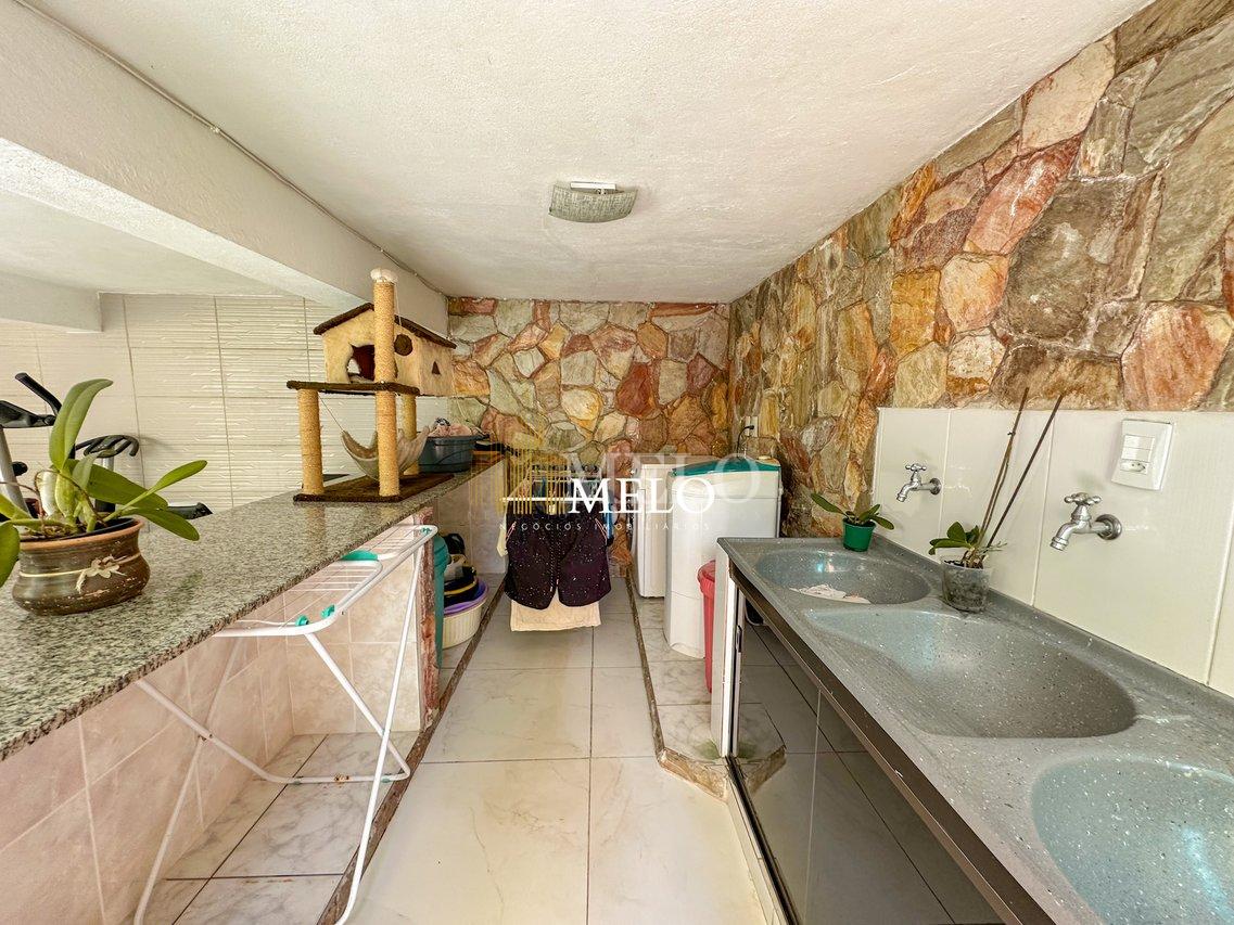 Belíssima casa a venda no Santa Branca por R$1.450.000,00 - Belo Horizonte - 
