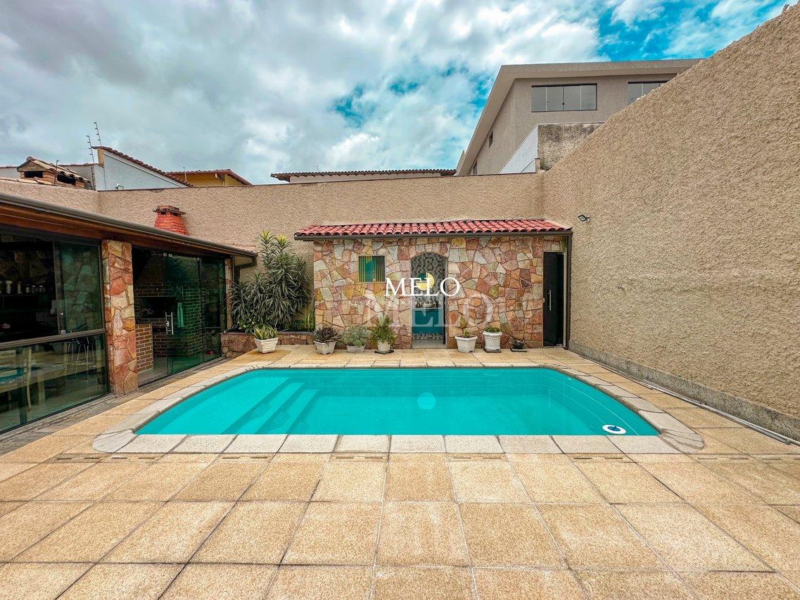 Belíssima casa a venda no Santa Branca por R$1.450.000,00 - Belo Horizonte - 