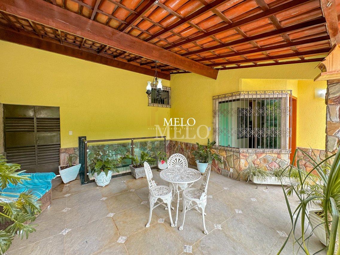 Belíssima casa a venda no Santa Branca por R$1.450.000,00 - Belo Horizonte - 