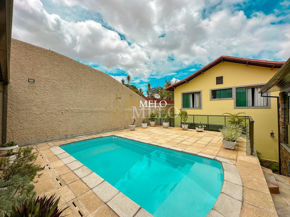 Belíssima casa a venda no Santa Branca por R$1.450.000,00 - Belo Horizonte - 