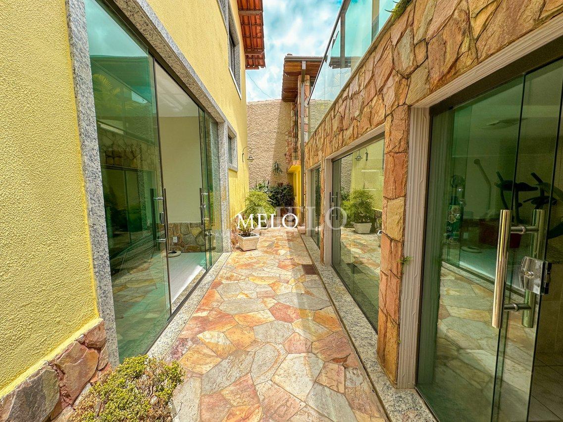 Belíssima casa a venda no Santa Branca por R$1.450.000,00 - Belo Horizonte - 
