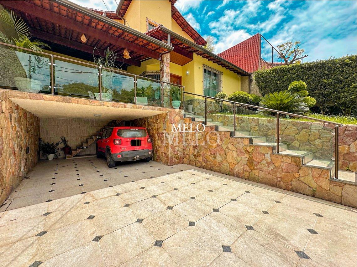 Belíssima casa a venda no Santa Branca por R$1.450.000,00 - Belo Horizonte - 