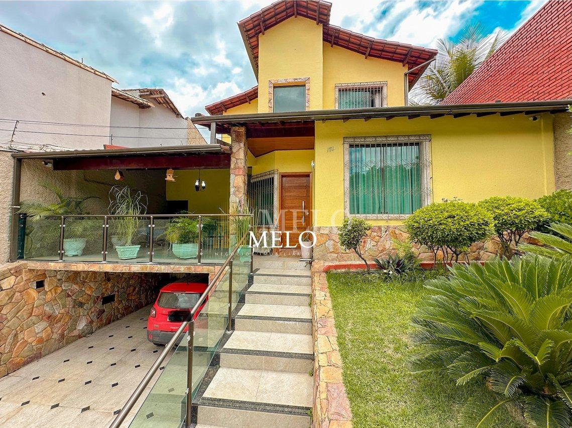 Belíssima casa a venda no Santa Branca por R$1.450.000,00 - Belo Horizonte - 