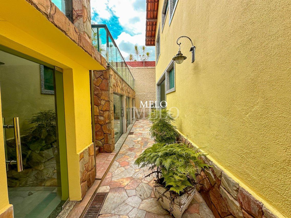 Belíssima casa a venda no Santa Branca por R$1.450.000,00 - Belo Horizonte - 